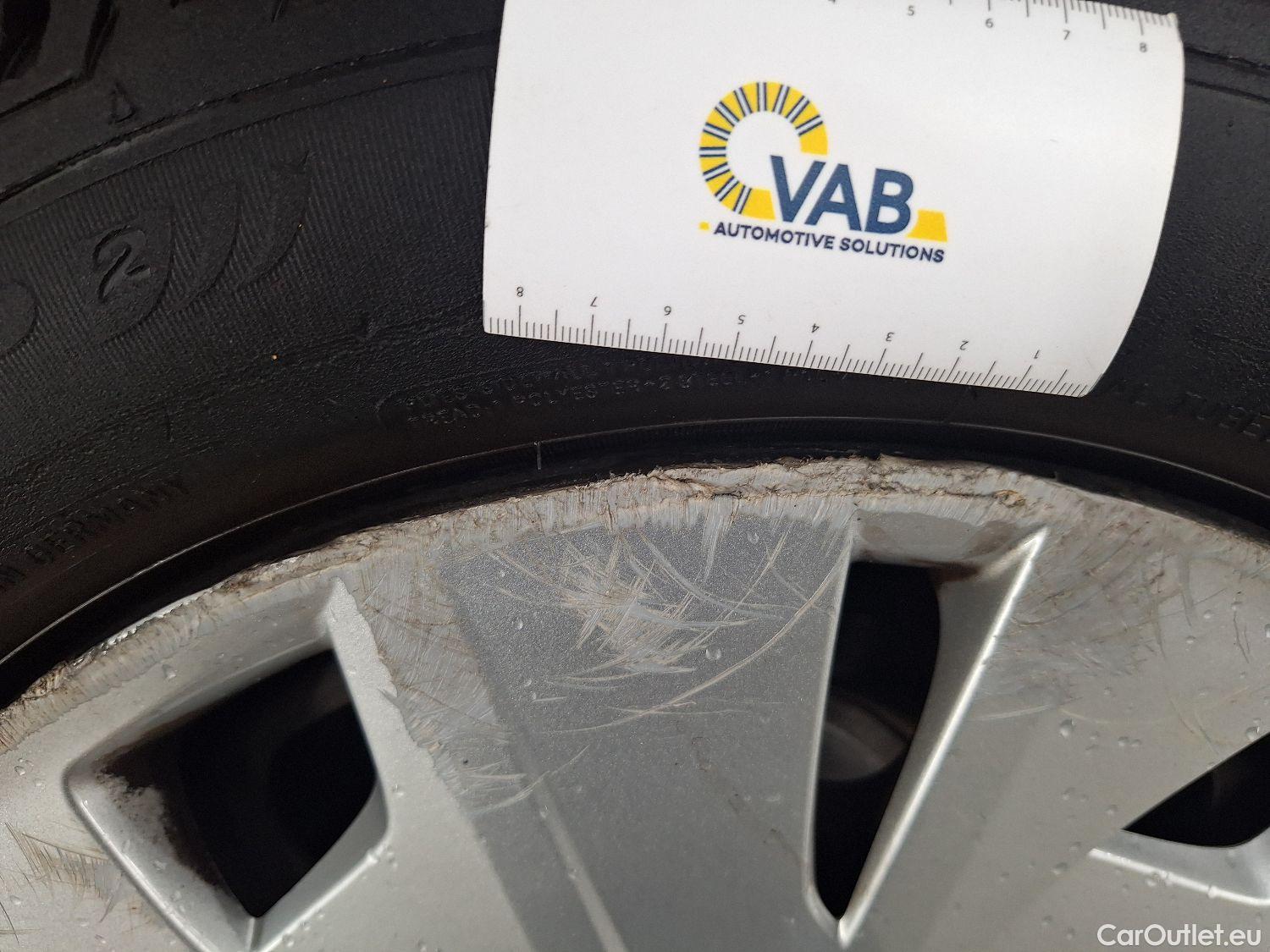  Bmw  Serie 1 BMW, 1-serie '19, BMW 1 Reeks Hatch 116d (85 kW) 5d #25