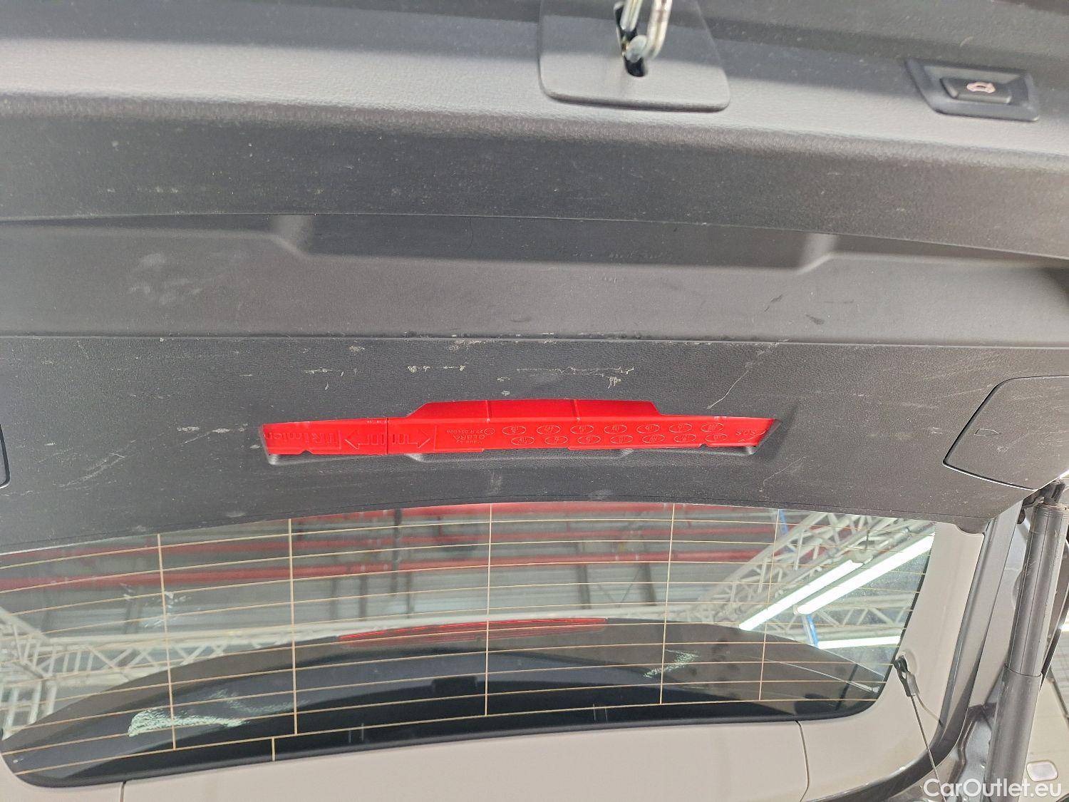  Bmw  X1 BMW,  FL'19, BMW  sDrive16dA (85 kW) 5d #37