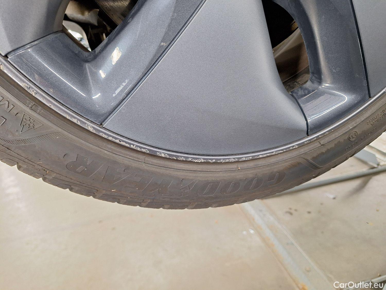  Tesla  Model 3 Tesla,  '18 BEV, Tesla  Standard RWD Plus 4d #9