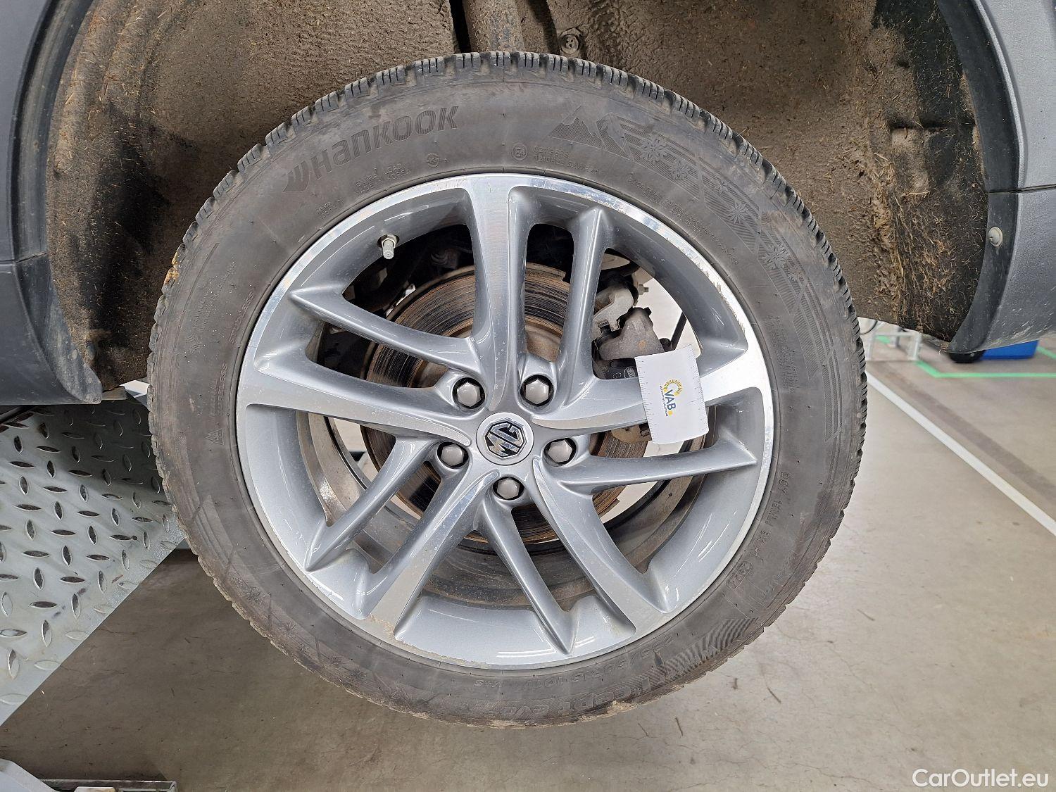  MG  EHS MG,  '20 PHEV, MG  1.5T Luxury 5d #22