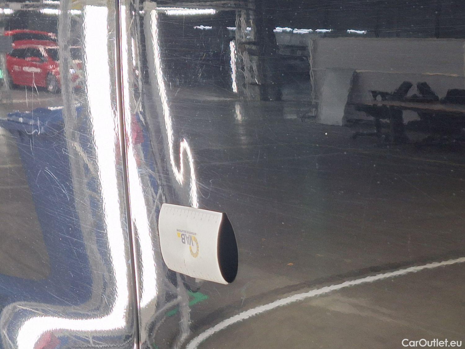  MG  EHS MG,  '20 PHEV, MG  1.5T Luxury 5d #2