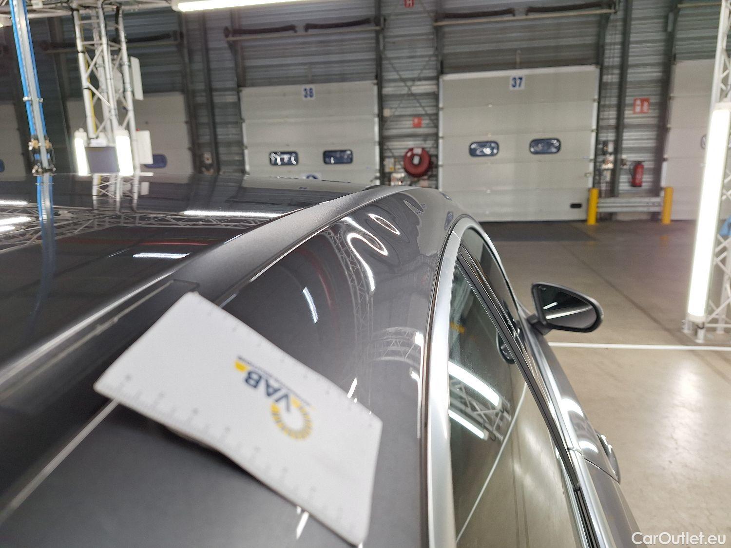  Mercedes  A-Klasse Mercedes, A-Class Berline '18, Mercedes-Benz  Limousine A 250e Business S #12