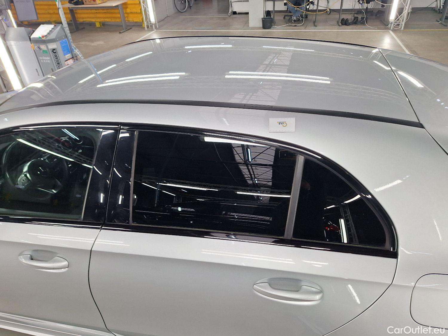  Mercedes  A-Klasse Mercedes, A-Class '18, Mercedes-Benz  A 180 Aut. 5d #40