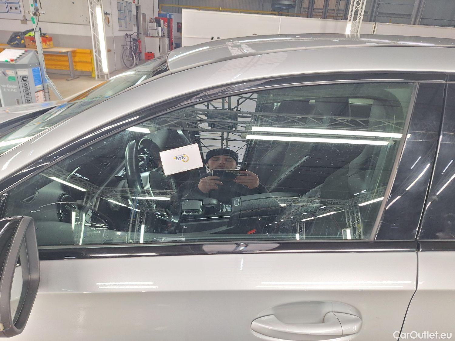  Mercedes  A-Klasse Mercedes, A-Class '18, Mercedes-Benz  A 180 Aut. 5d #38