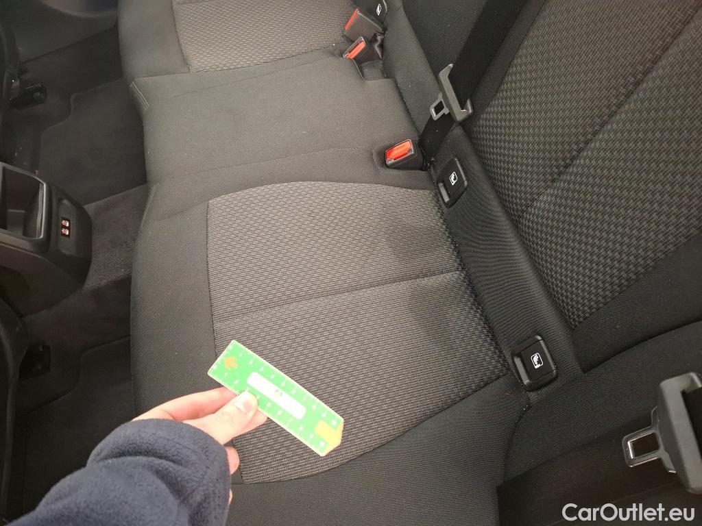  Bmw  Serie 1 BMW Série 1 / 2019 / 5P / Berline 116i DKG7 Business Design #12