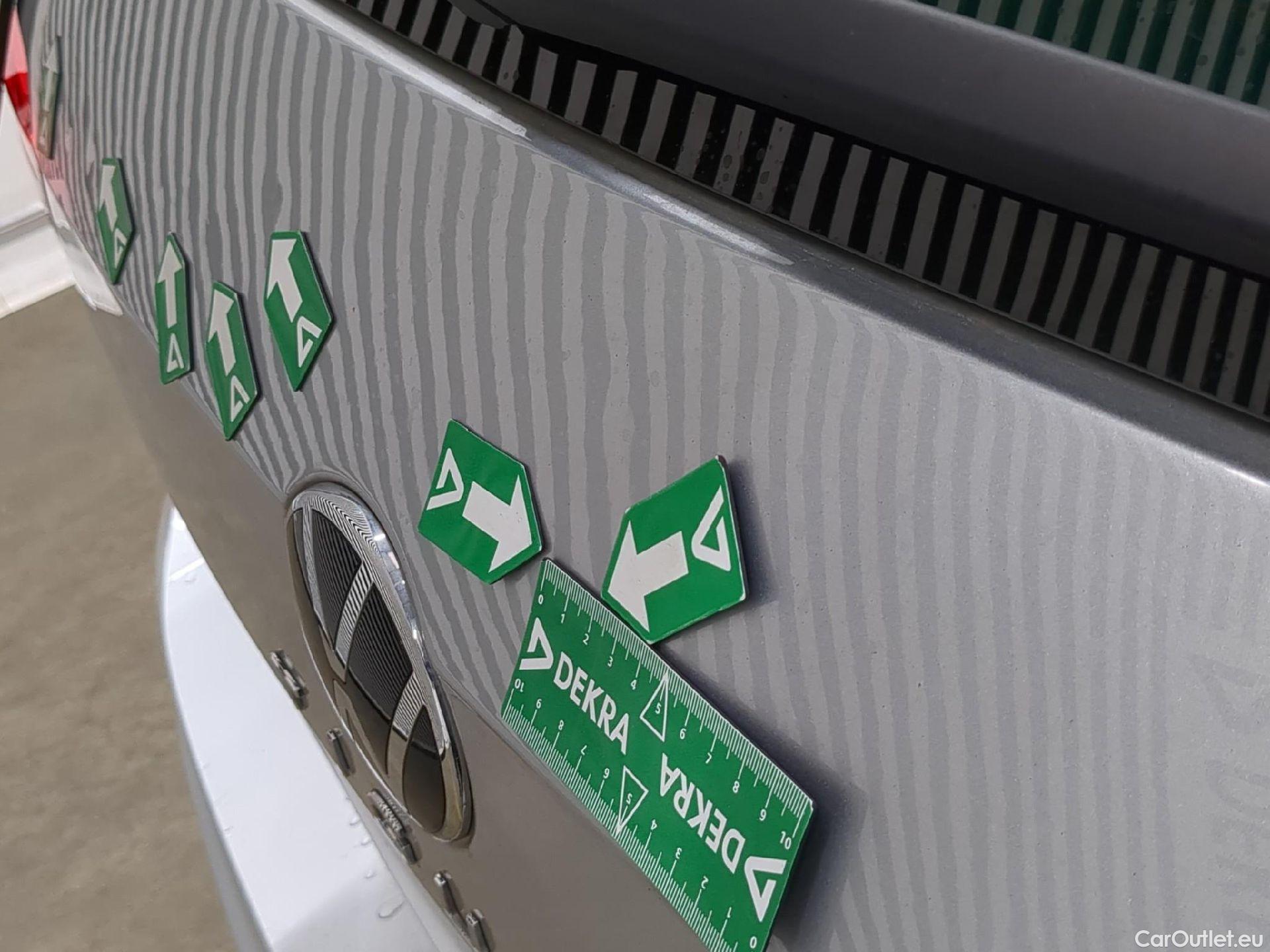  Volkswagen  Tiguan VOLKSWAGEN  / 2020 / 5P / SUV 2.0 TDI 150 DSG7 Life Business #14