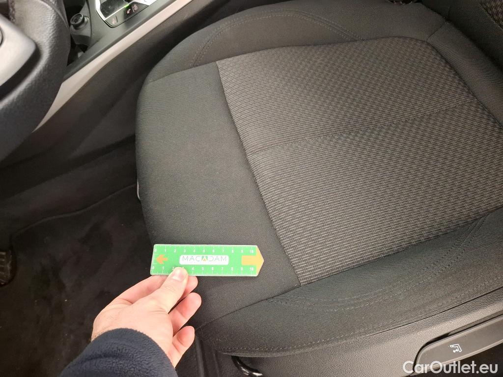  Bmw  Serie 1 BMW Série 1 / 2019 / 5P / Berline 116i DKG7 Business Design #11