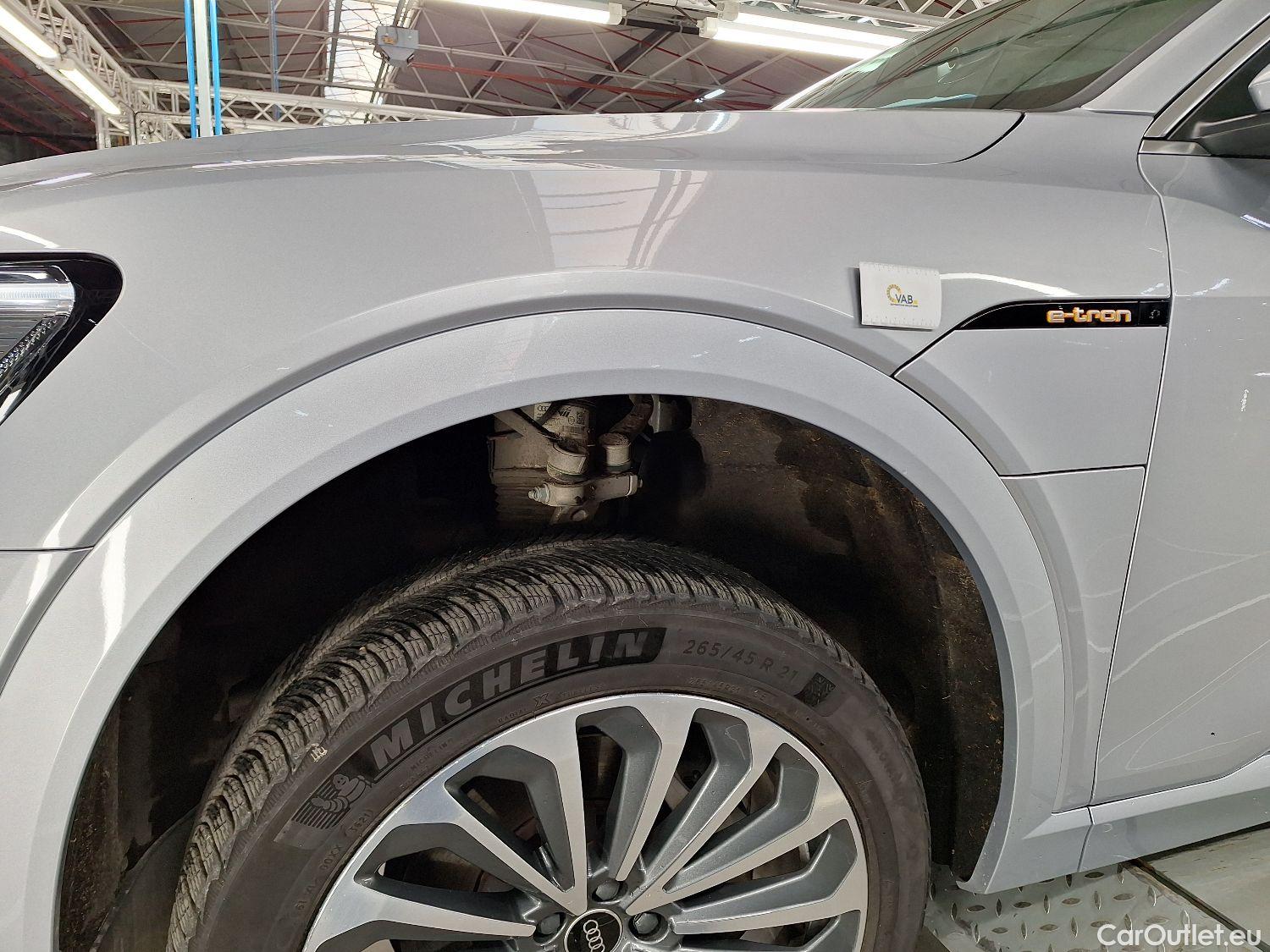  Audi  E-TRON Audi,  '19 BEV, Audi  55 Quattro Advanced 5d #34