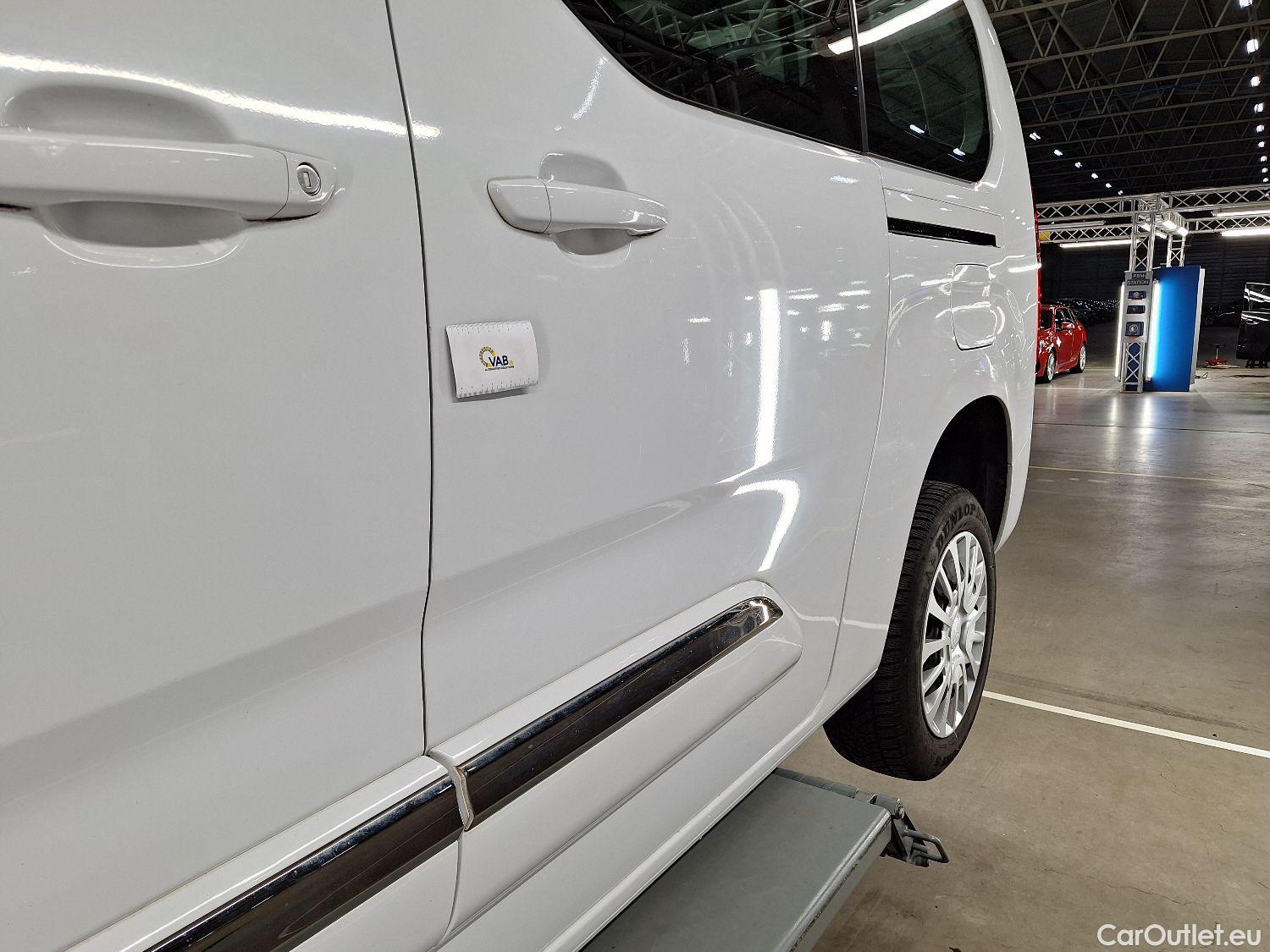  Toyota  Proace Toyota,  City Vers '20, Toyota  City Verso 1.2i 81kW LWB Shuttle 5d #33