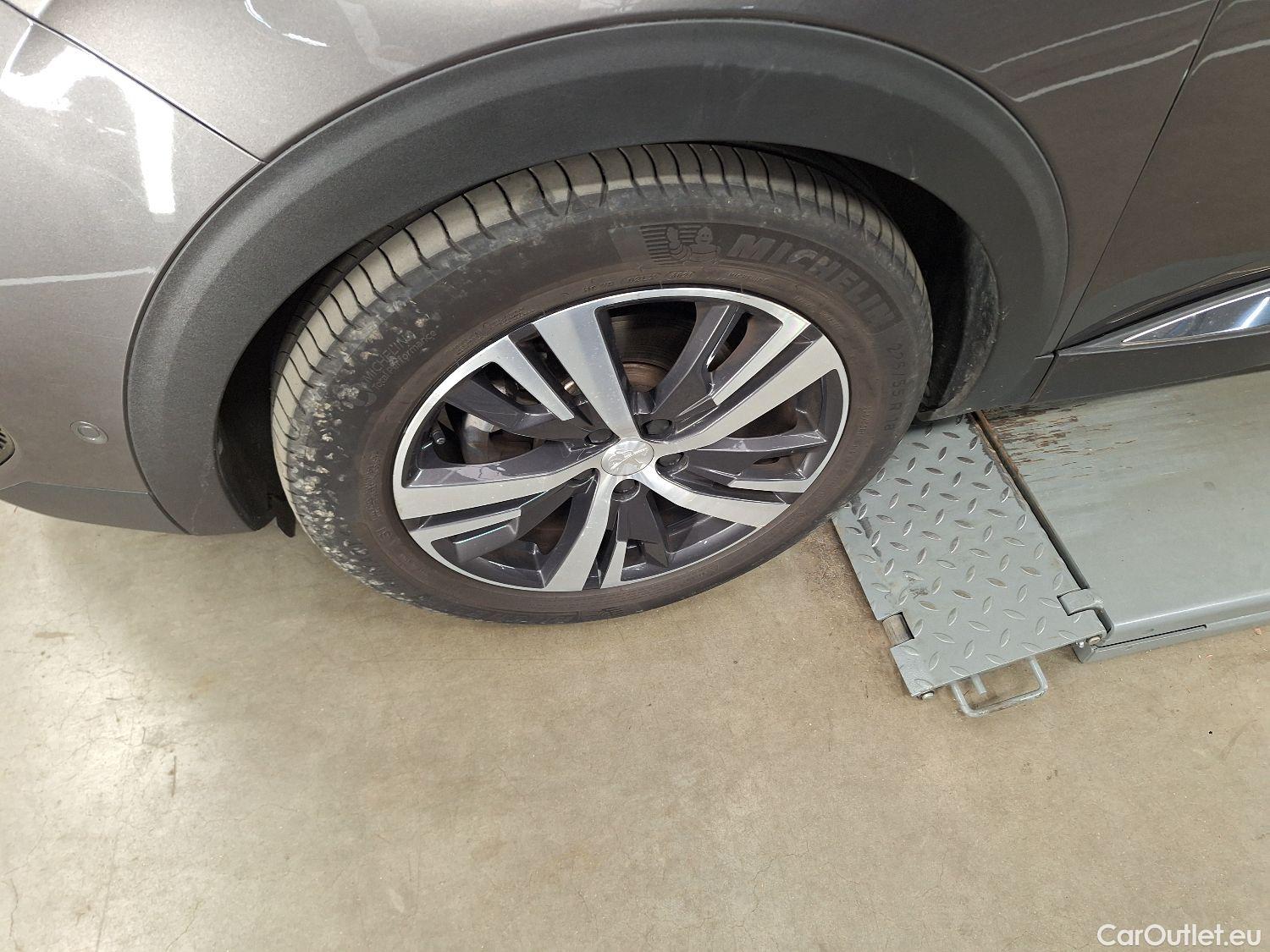  Peugeot  5008 Peugeot,  FL'20, Peugeot  1.5 BlueHDi 96kW S&S EAT8 Allure Pack #62