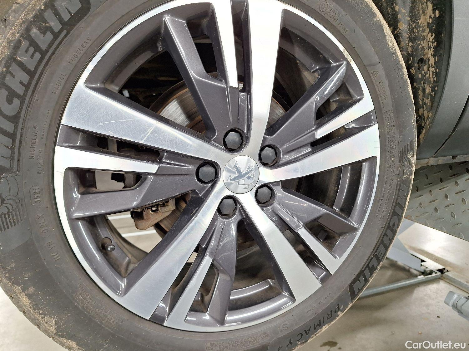  Peugeot  5008 Peugeot,  FL'20, Peugeot  1.5 BlueHDi 96kW S&S EAT8 Allure Pack #3