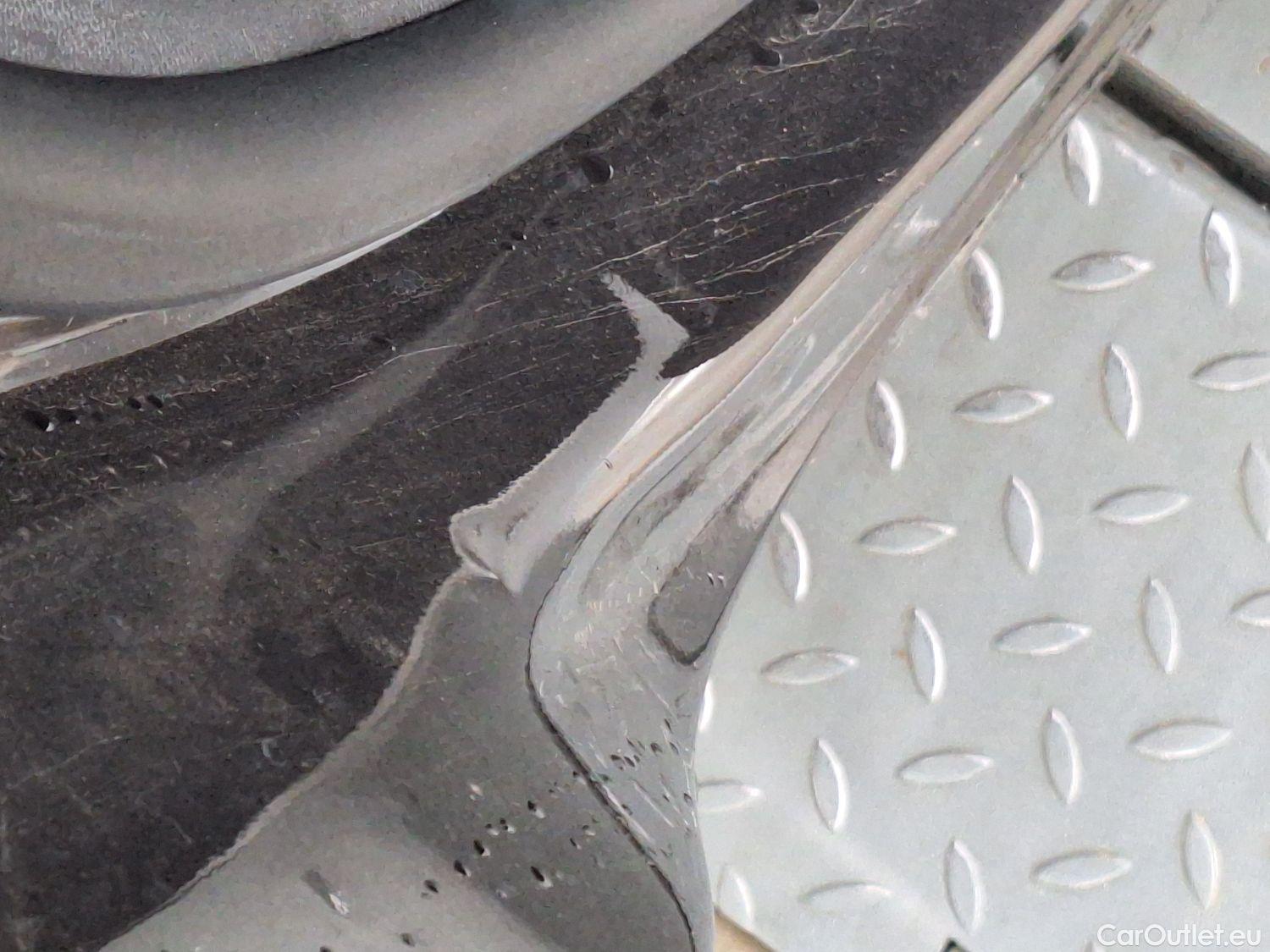  Peugeot  5008 Peugeot,  FL'20, Peugeot  1.5 BlueHDi 96kW S&S EAT8 Allure Pack #49