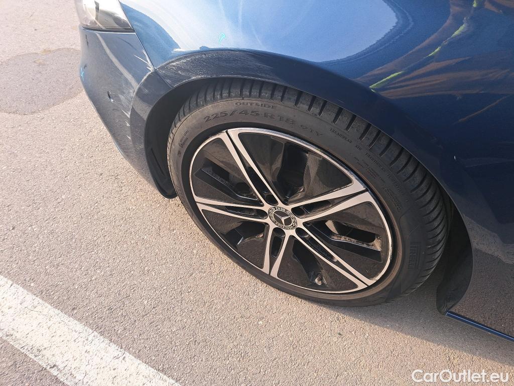  Mercedes  A-Klasse MERCEDES-BENZ Clase A / 2018 / 5P / berlina con portón A 200 d #1