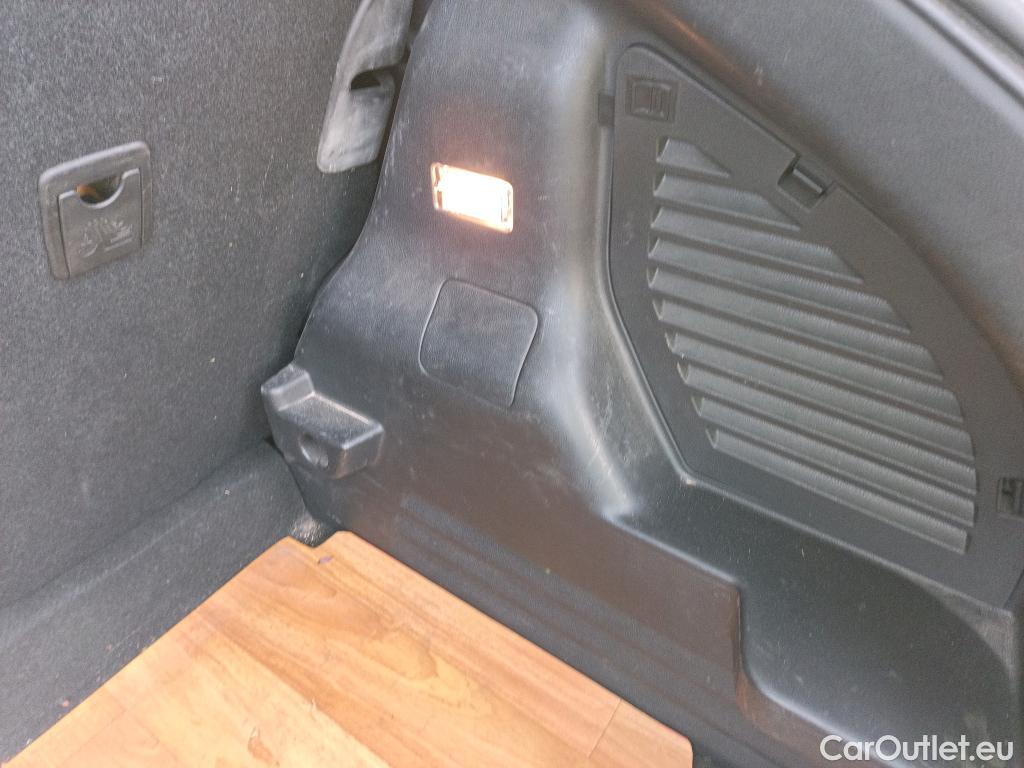  Nissan  Juke NISSAN  / 2014 / 5P / crossover G.E6D-Temp 83kW (112 CV) 5M/T ACENTA (CX) #13