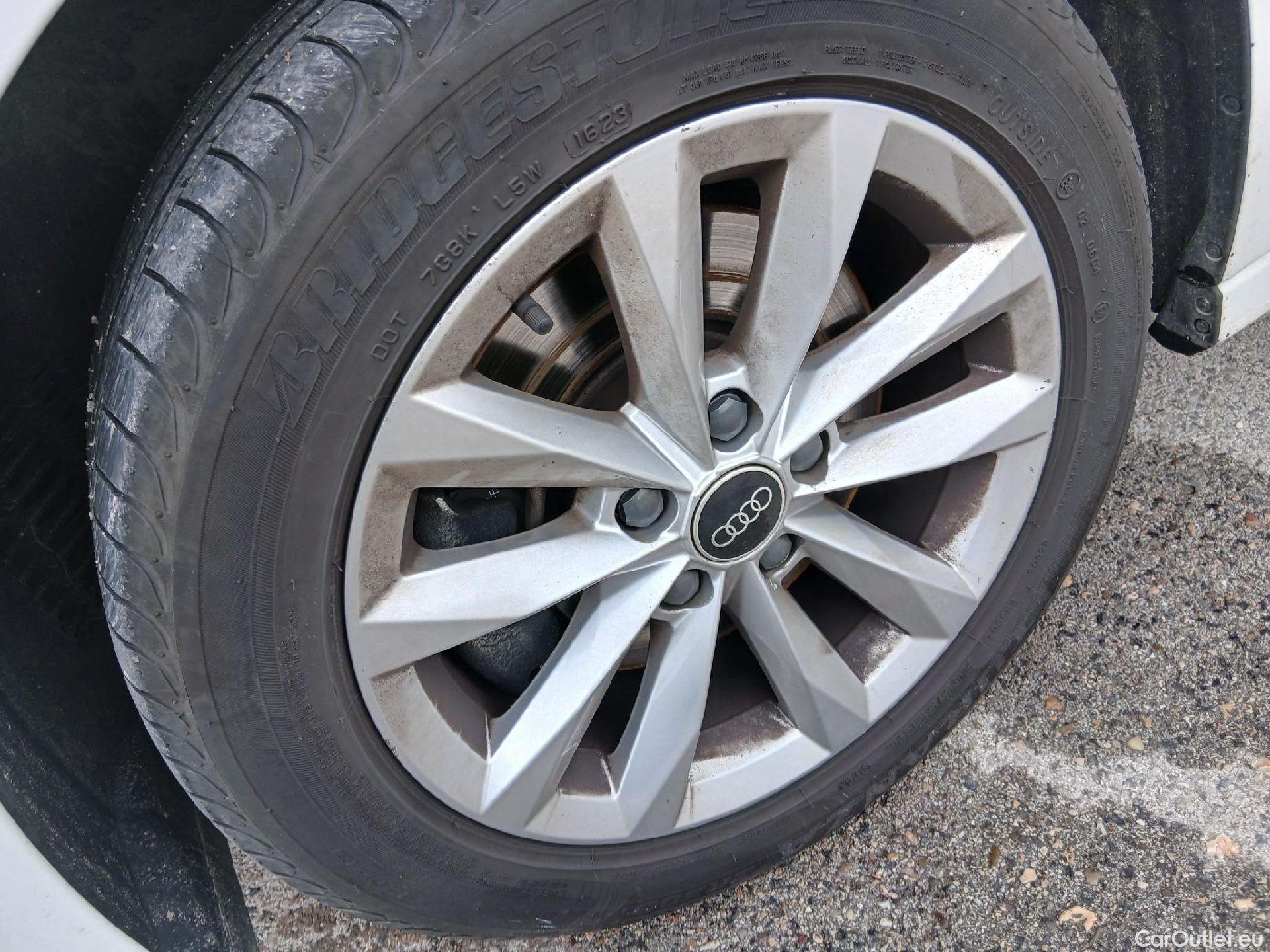  Audi  A3 AUDI  / 2020 / 4P / sedán Sedan 30 TFSI 81kW (110CV) S tronic #10