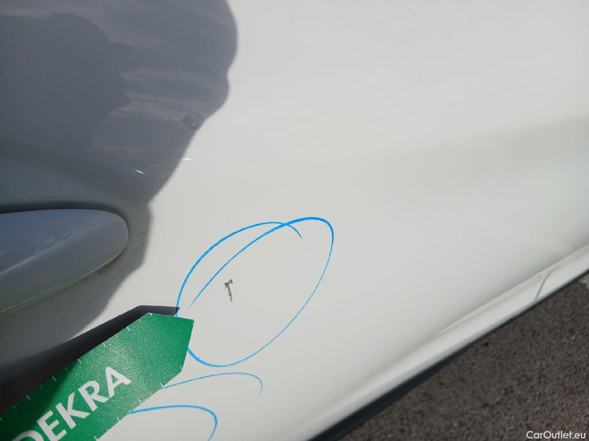  Nissan  Qashqai NISSAN  / 2017 / 5P / todoterreno dCi 85 kW (115 CV) ACENTA #33