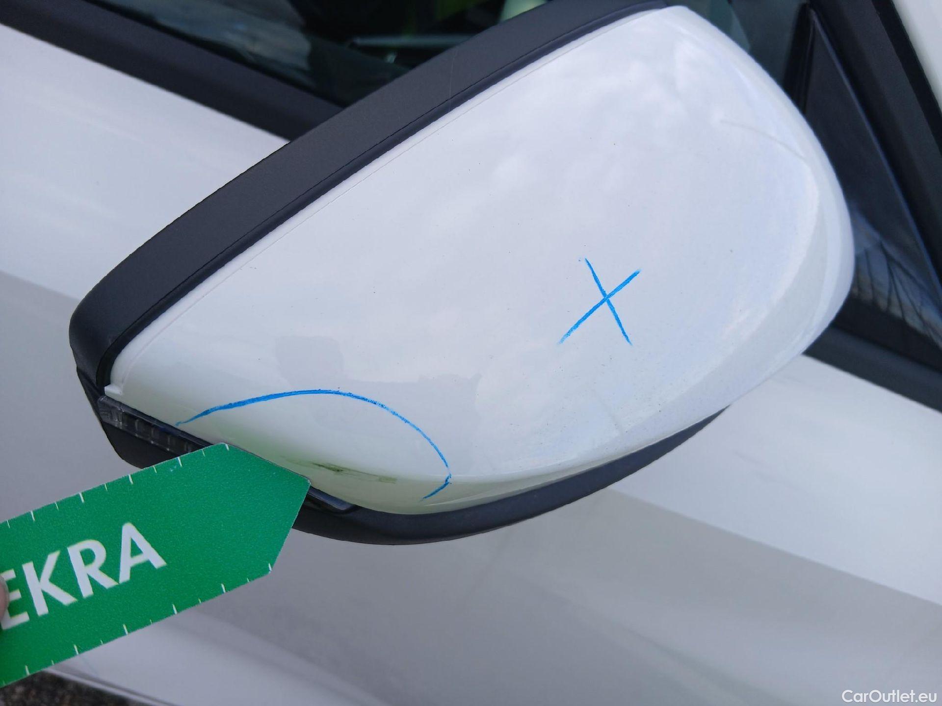  Audi  A3 AUDI  / 2020 / 5P / berlina con portón Sportback Advanced 30 TFSI 81kW S tronic (AC) #28