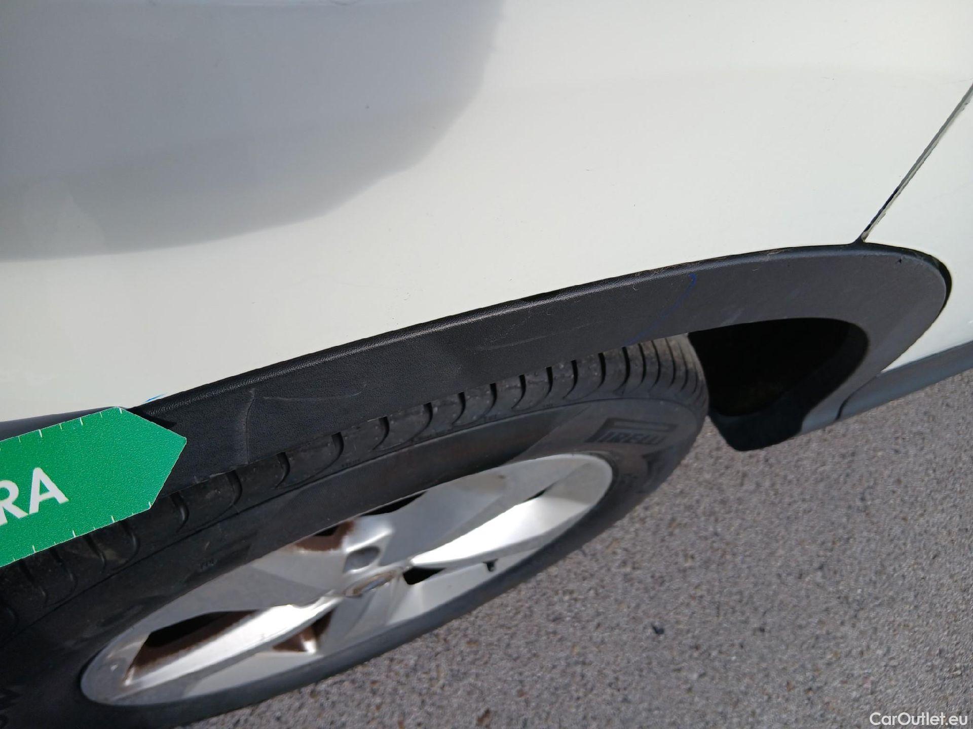  Nissan  Qashqai NISSAN  / 2017 / 5P / todoterreno dCi 85 kW (115 CV) ACENTA #31