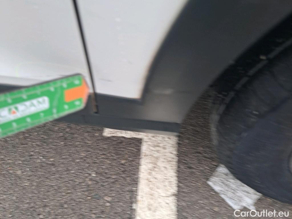  Seat  Arona SEAT  / 2017 / 5P / todoterreno 1.0 TSI 70kW (95CV) Style Ecomotive #63