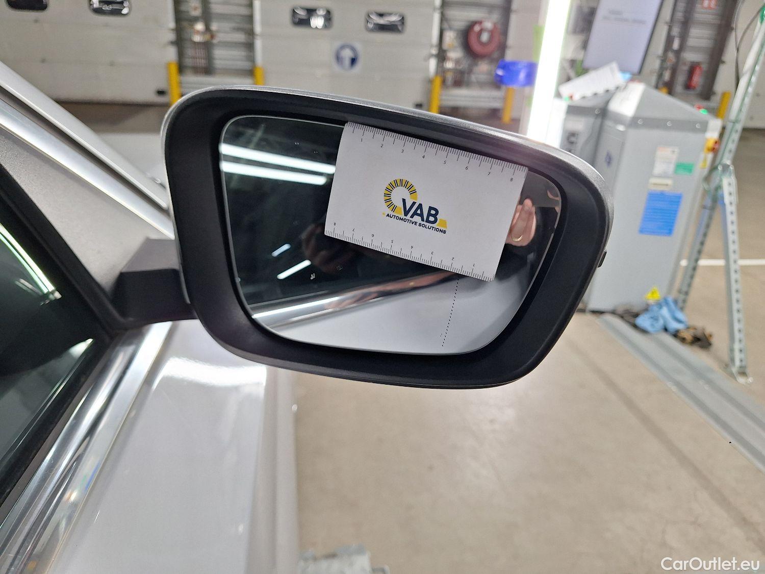  Bmw  Serie 5 BMW, 5-serie To FL'20, BMW 5 Reeks Touring 518d Aut. (110 kW) 5d #25