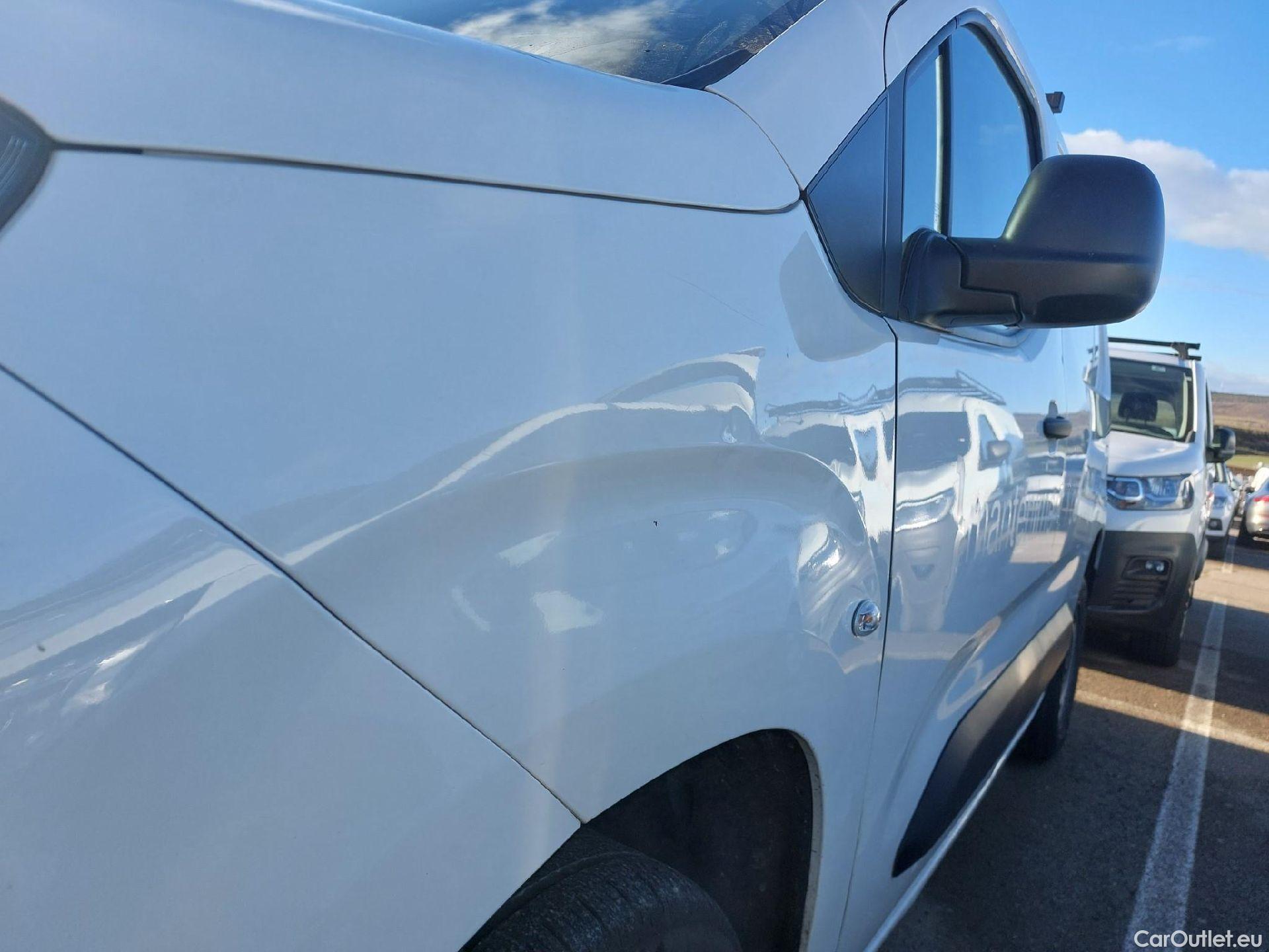  Citroen  Berlingo CITROEN  / 2018 / 3P / furgón derivado de turismo Talla M BlueHDi 100 CONTROL #6