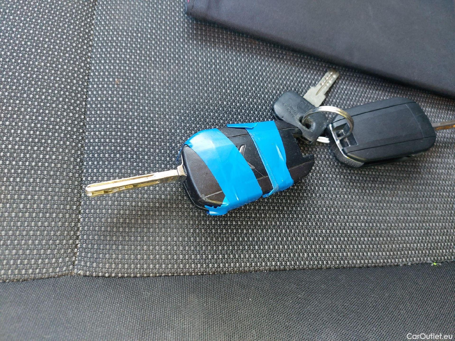  Citroen  Berlingo CITROEN  / 2018 / 3P / furgón derivado de turismo Talla M BlueHDi 100 CONTROL #2