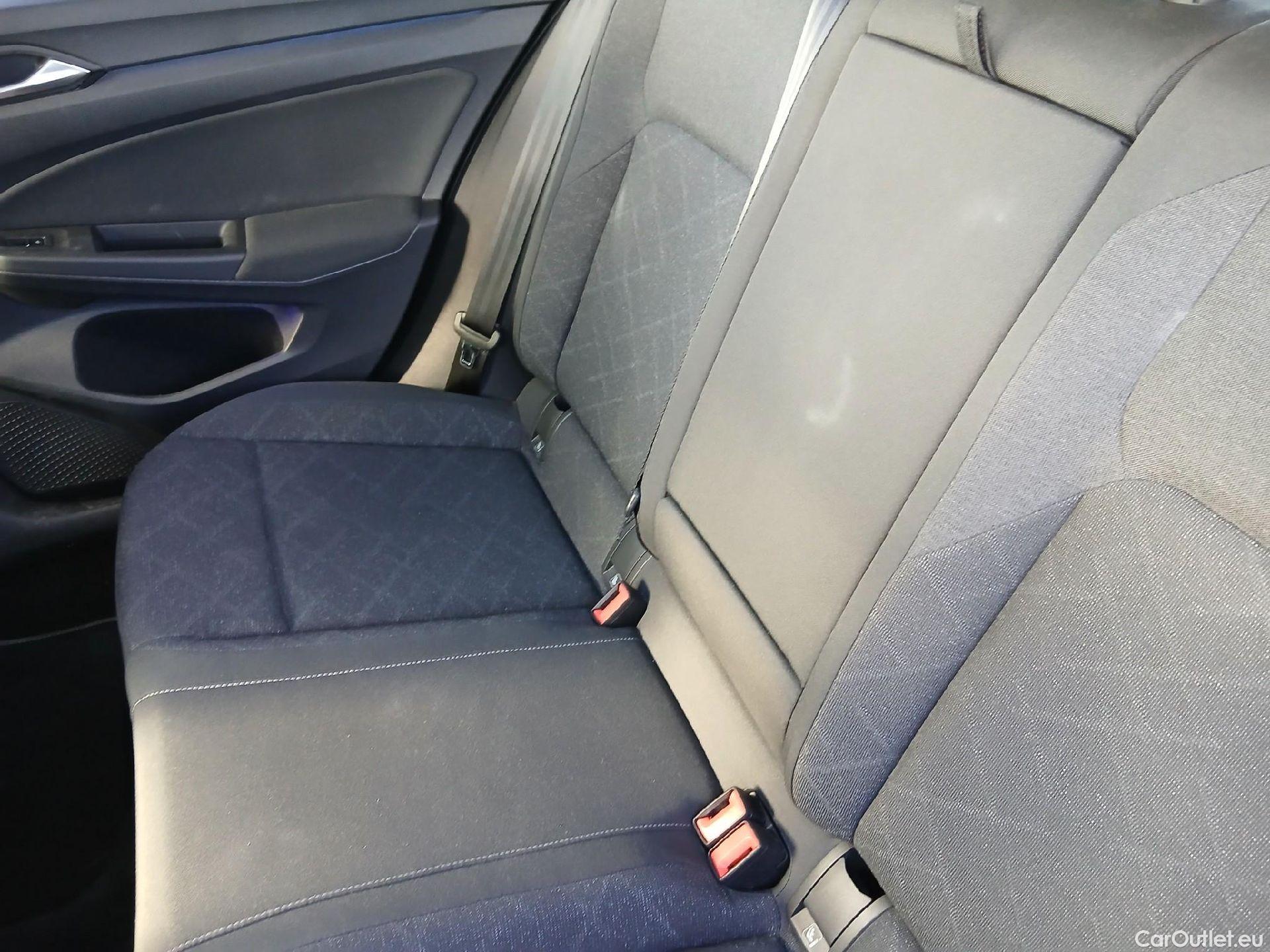  Volkswagen  Golf  VIII Berlina Life 1.0 TSI 110CV MT6 E6d #17