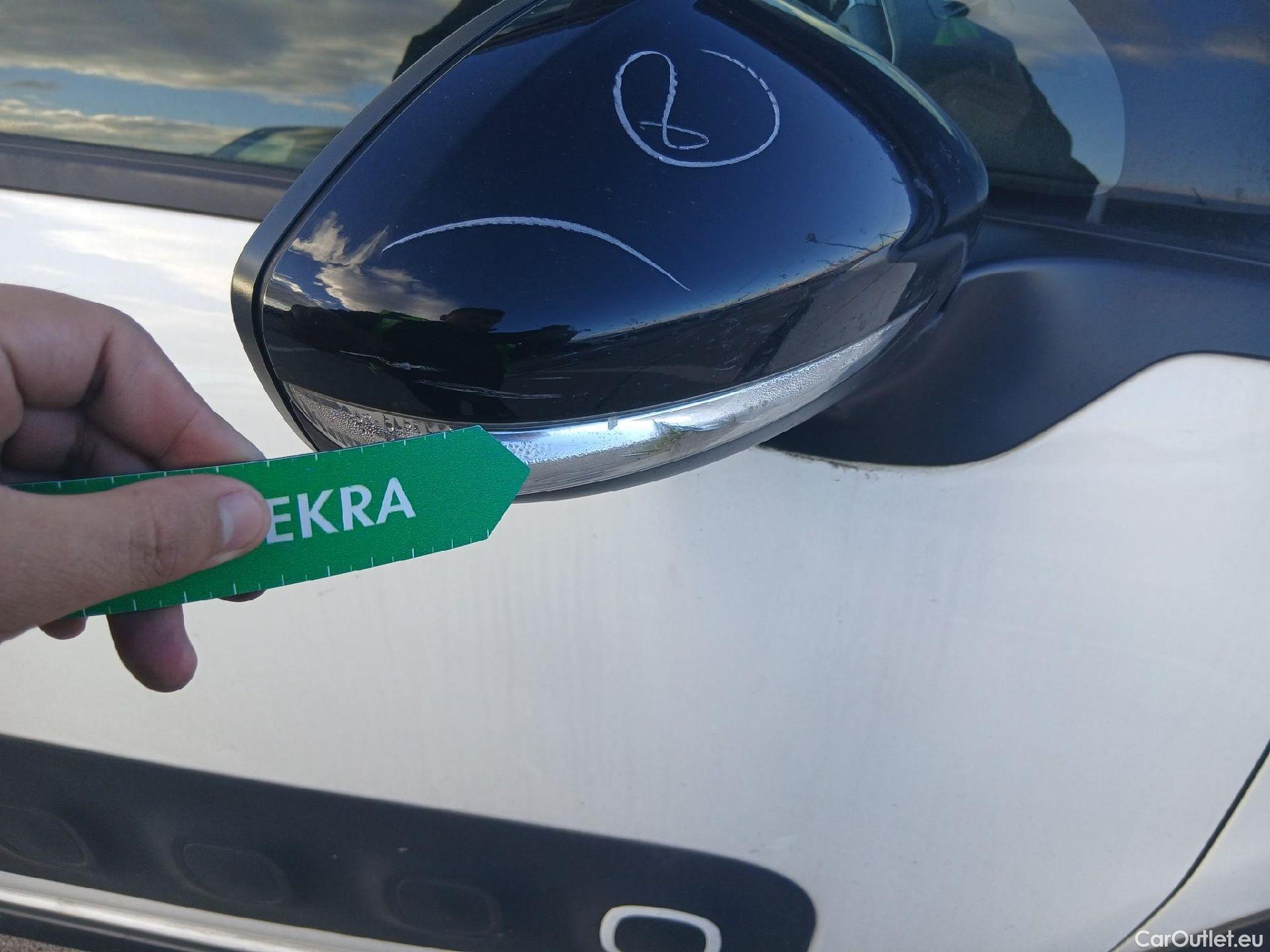  Citroen  C3 CITROEN  / 2016 / 5P / berlina con portón PureTech 60KW (82CV) FEEL (CX) #21