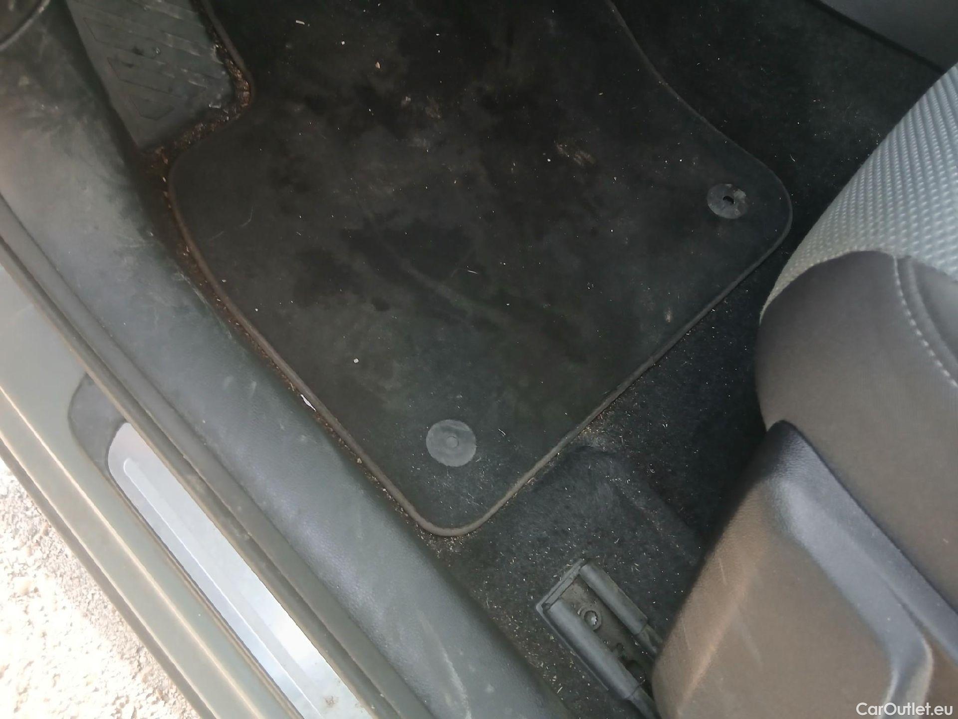  Audi  Q2 AUDI  / 2016 / 5P / todoterreno Design 30 TFSI 85kW (116CV) #1