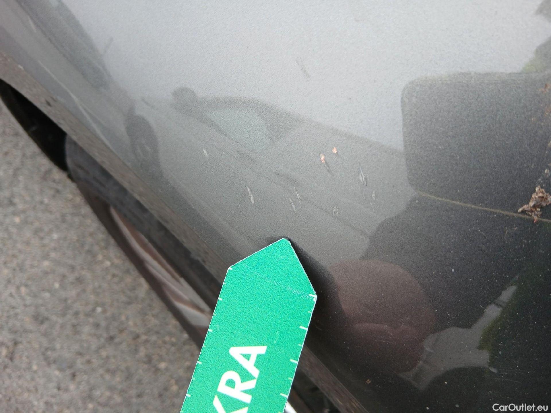  Volkswagen  Polo VOLKSWAGEN  / 2017 / 5P / berlina con portón Advance 1.0 TSI 70kW (95CV) #27