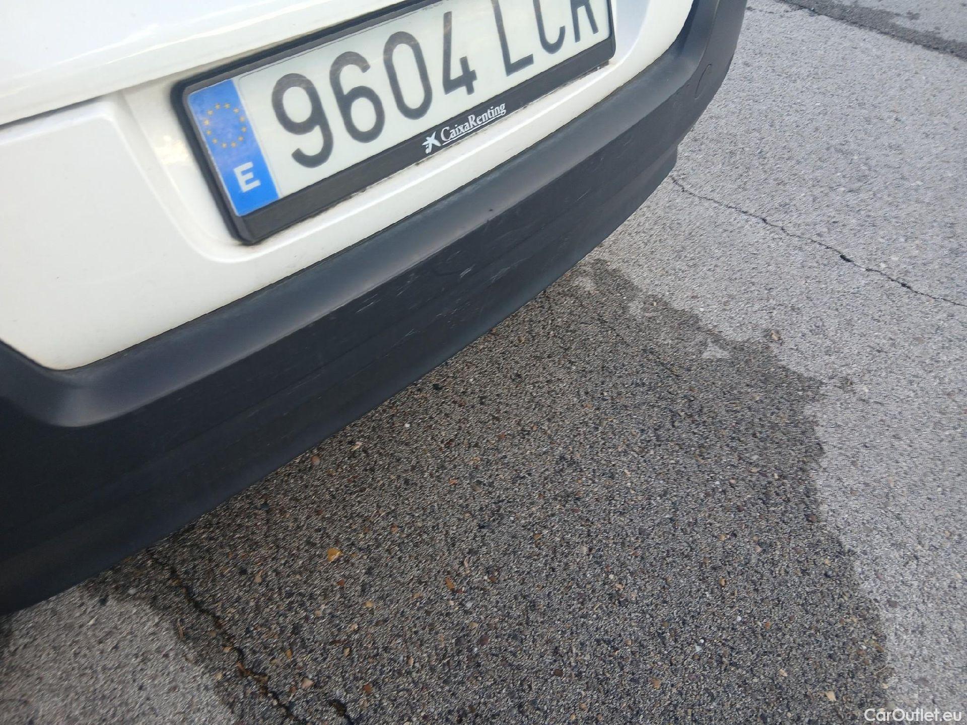  Citroen  C3 CITROEN  / 2016 / 5P / berlina con portón PureTech 60KW (82CV) FEEL (CX) #15