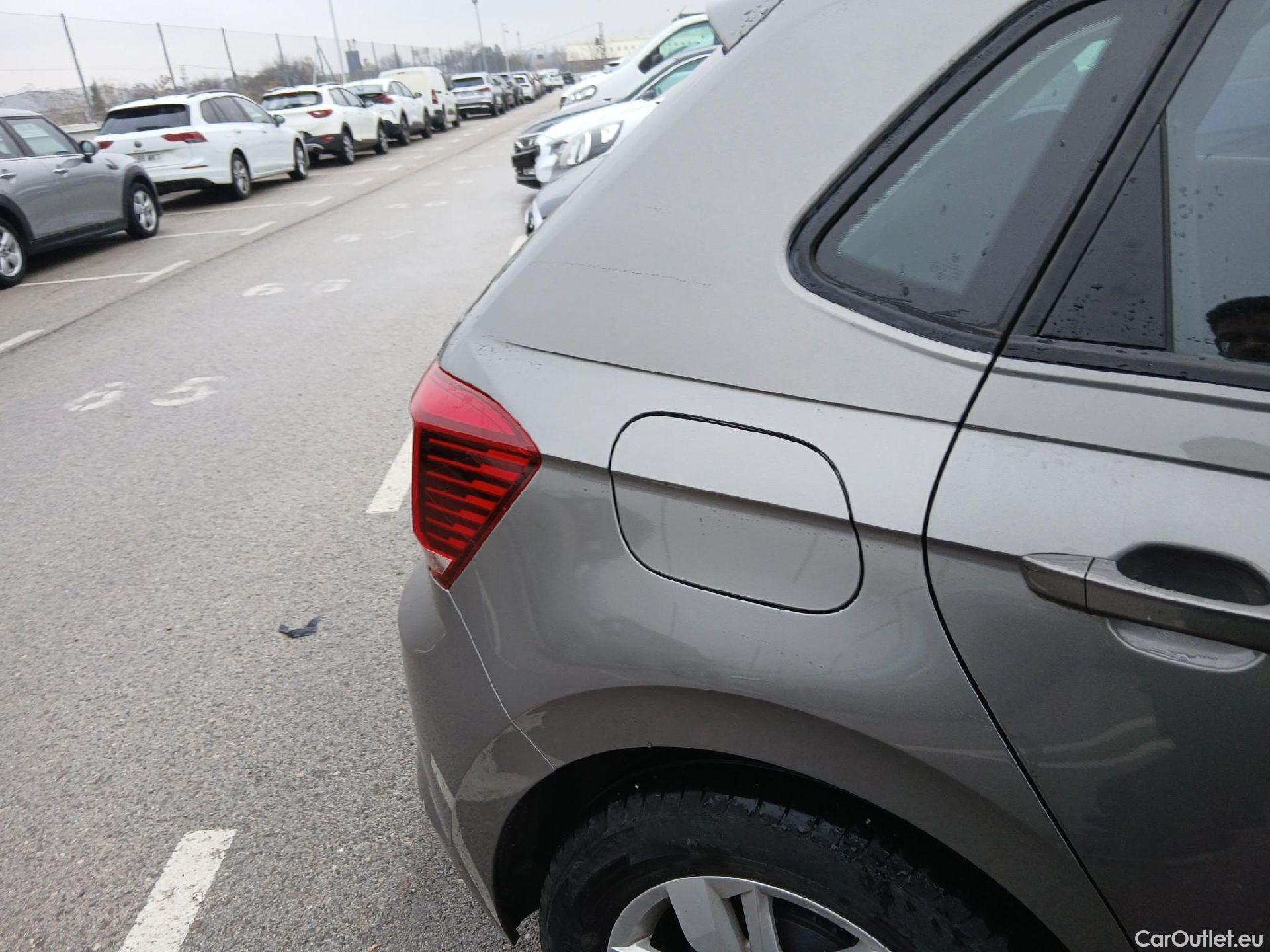  Volkswagen  Polo VOLKSWAGEN  / 2017 / 5P / berlina con portón Advance 1.0 TSI 70kW (95CV) #18