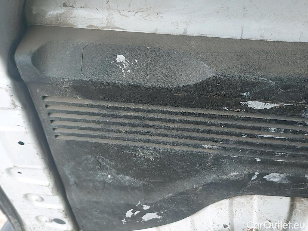  Peugeot  Partner PEUGEOT  furgón 3 PLAZAS Standard 1000kg BlueHDi 73kW #58