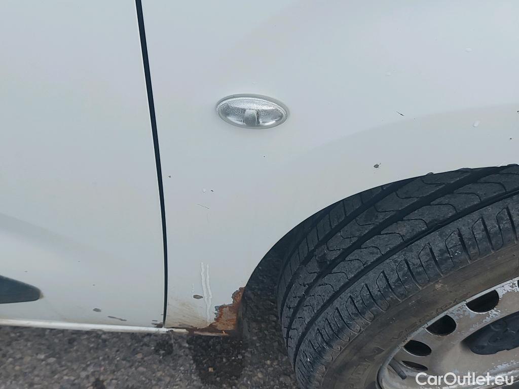  Peugeot  Partner PEUGEOT  furgón 3 PLAZAS Standard 1000kg BlueHDi 73kW #46