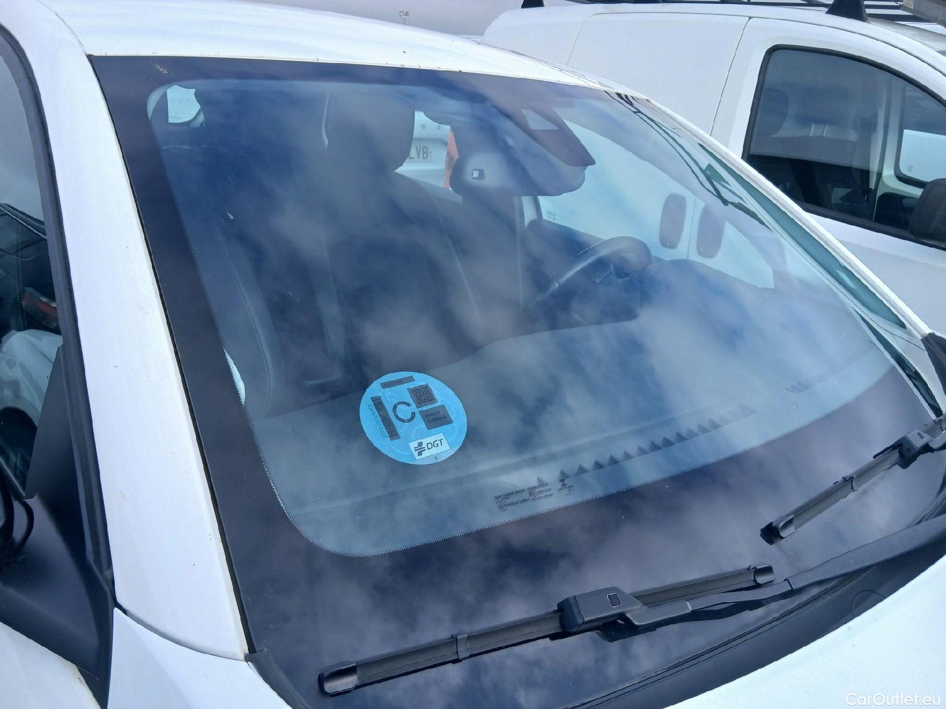  Opel  Corsa OPEL  1.2T XHL 74kW (100CV) Elegance #14