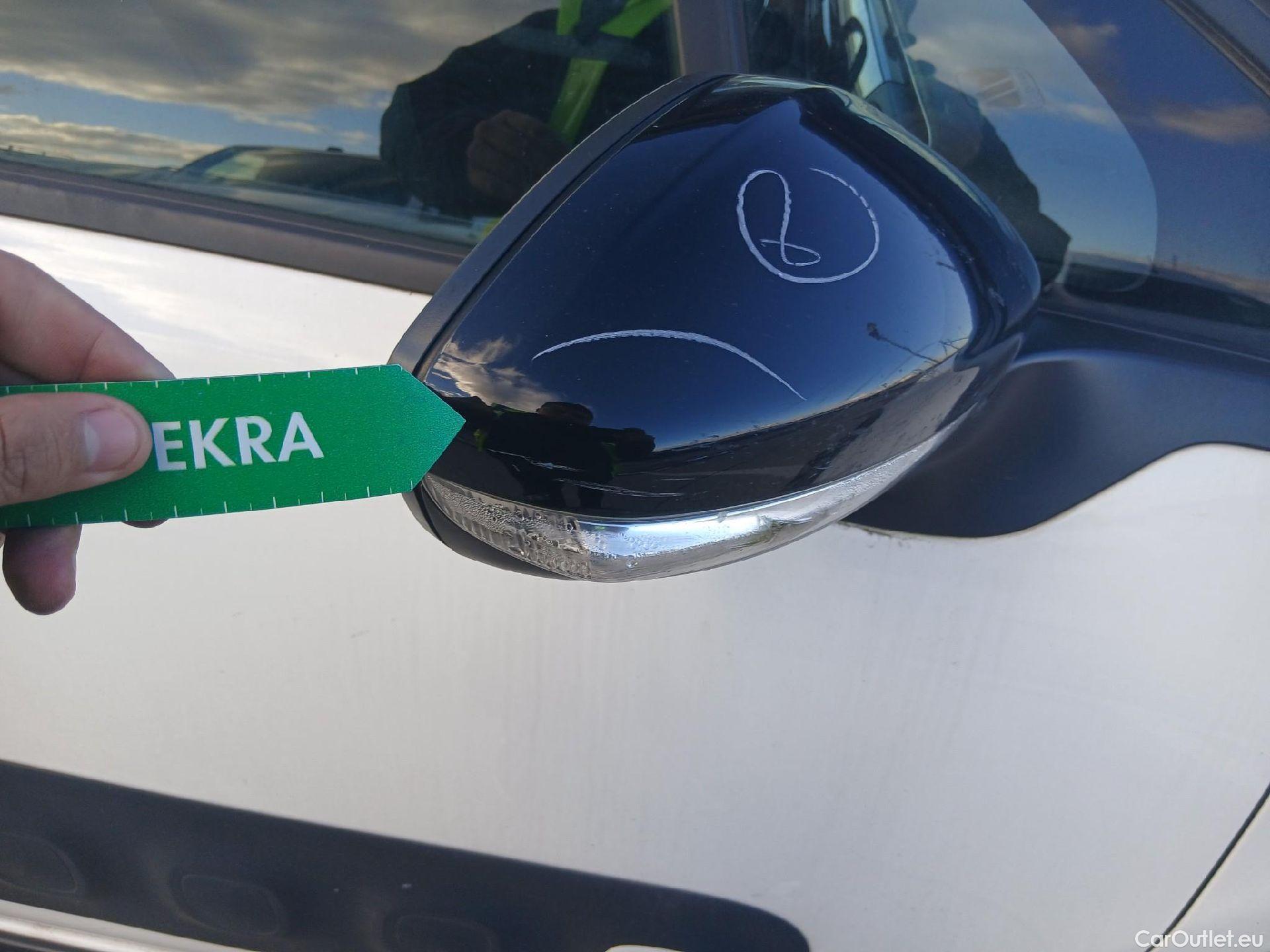  Citroen  C3 CITROEN  / 2016 / 5P / berlina con portón PureTech 60KW (82CV) FEEL (CX) #20