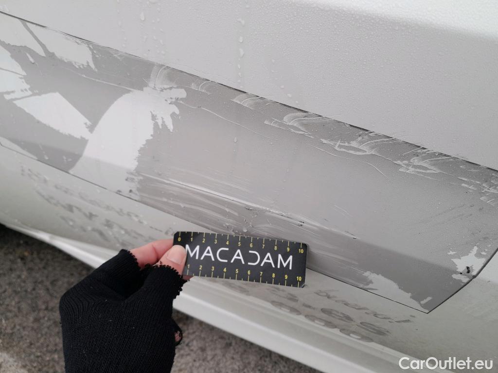  Peugeot  208 PEUGEOT  / 2019 / 5P / berlina con portón BlueHDi 73kW (100CV) Active (CM) #15