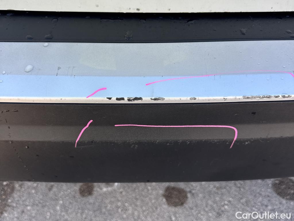  Peugeot  2008 PEUGEOT  / 2019 / 5P / todoterreno Allure BlueHDI 81kW (110CV) #15