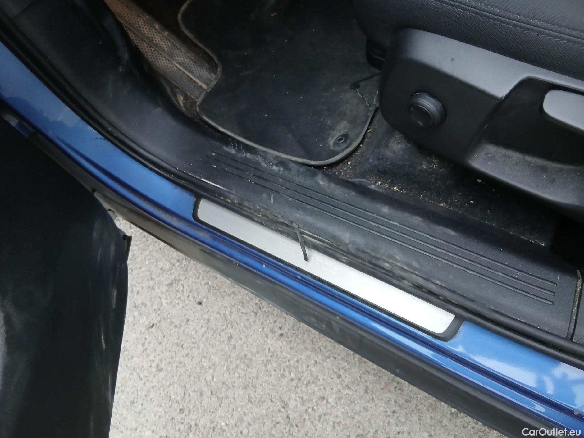  Volvo  XC 40 VOLVO XC40 / 2017 / 5P / todoterreno 1.5 T4 Twin Recharge R-Design Exp Auto #14