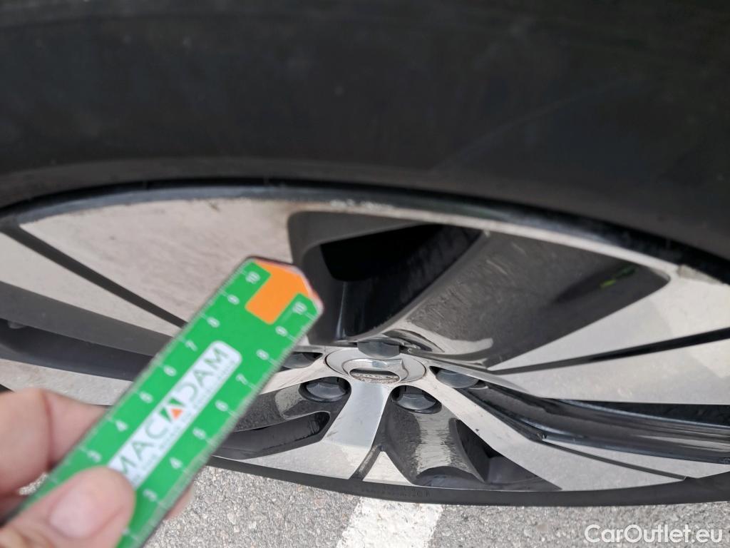  Volvo  XC 40 XC40 Core Recharge Plug-In Hybrid 2WD 1.5 T4 210CV AT7 E6d #16