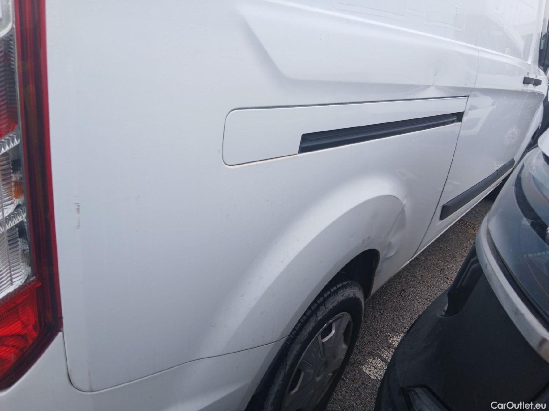  Ford  Transit FORD  Custom / 2012 / 4P / furgón Van 2.0 TDCI 96kW 300 L2 Trend RAMPA DE ACCESO #18