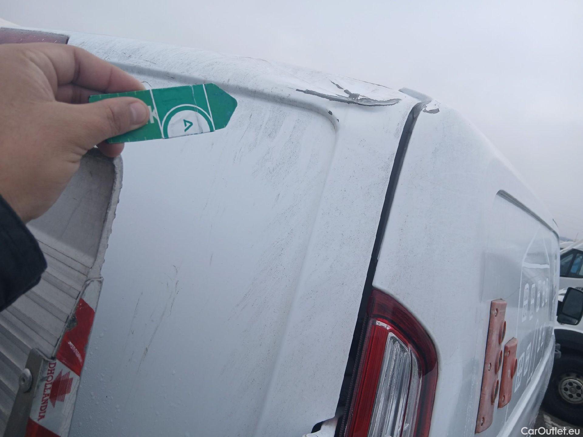  Ford  Transit FORD  Custom / 2012 / 4P / furgón Van 2.0 TDCI 96kW 300 L2 Trend RAMPA DE ACCESO #17