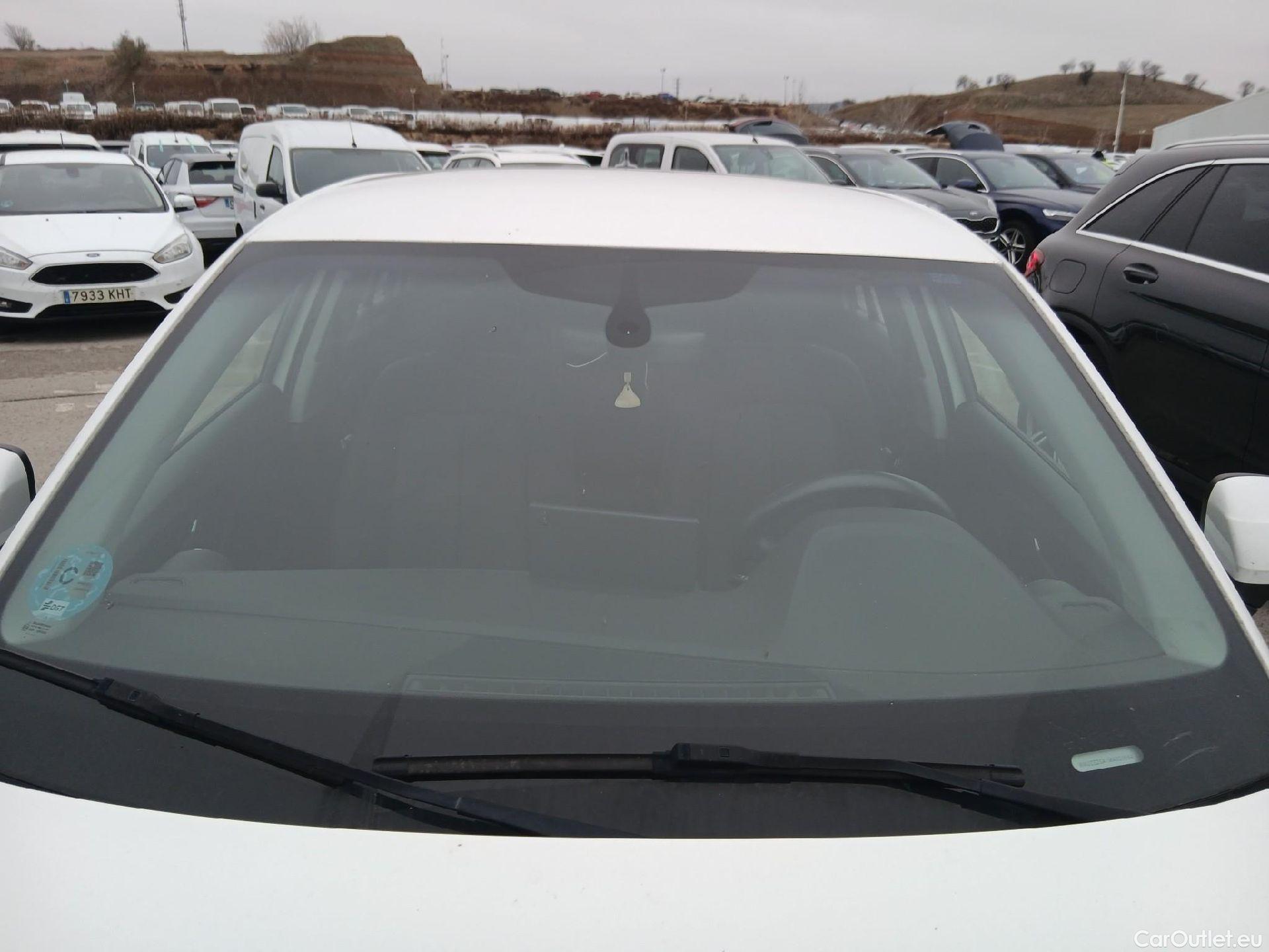  Audi  Q2 AUDI  / 2020 / 5P / todoterreno Advanced 35 TFSI 110kW (150CV) S tronic (AC) #5