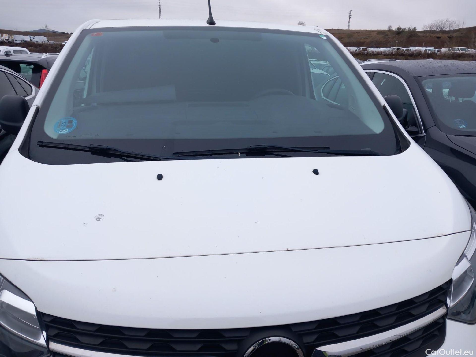  Opel  Vivaro OPEL  / 2019 / 4P / furgón Campaña F2ML 1.5 Diésel 74kW(100CV)M Std Exp #2