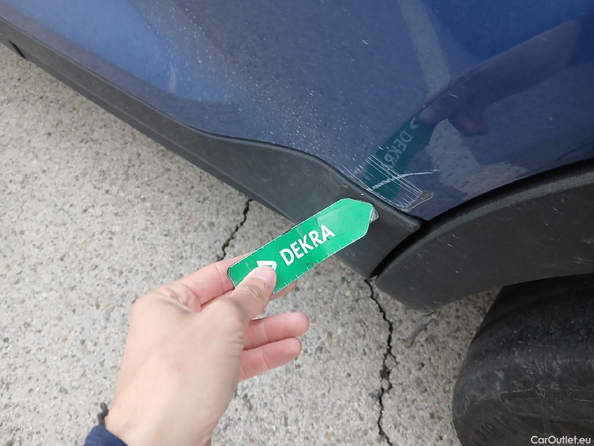  Volvo  XC 40 VOLVO XC40 / 2017 / 5P / todoterreno 1.5 T4 Twin Recharge R-Design Exp Auto #17