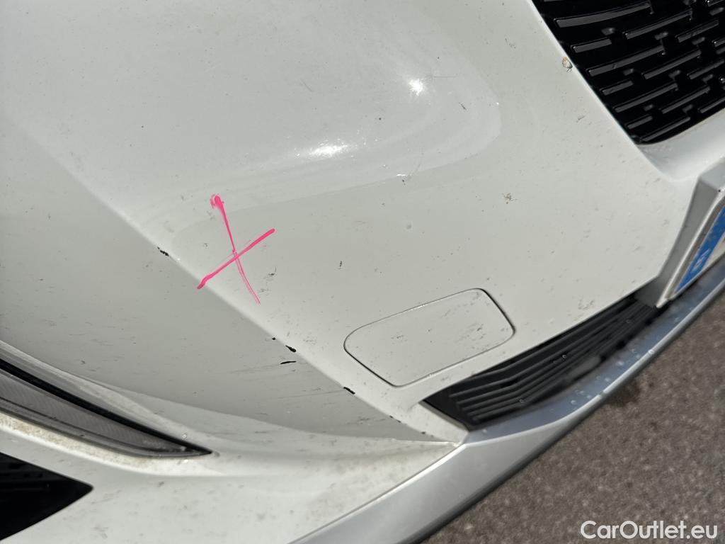  Peugeot  2008 PEUGEOT  / 2019 / 5P / todoterreno Allure BlueHDI 81kW (110CV) #30