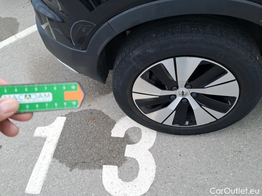  Volvo  XC 40 XC40 Core Recharge Plug-In Hybrid 2WD 1.5 T4 210CV AT7 E6d #17