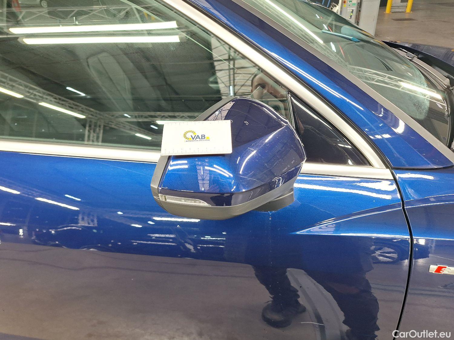  Audi  Q3 Audi,  SB '19 PHEV, Audi  Sportback 45 TFSI e S tronic S Line 5d #29