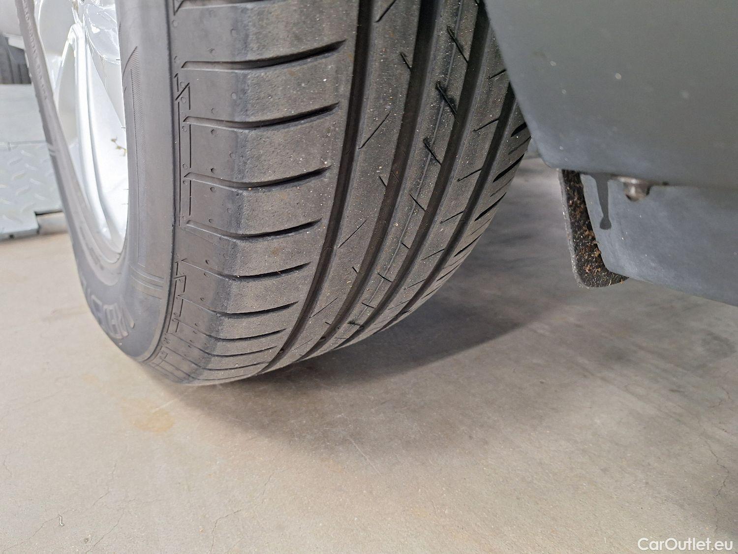  Ford  Kuga Ford,  '19 PHEV, Ford  2.5i PHEV Aut. 165kW Titanium 5d #25