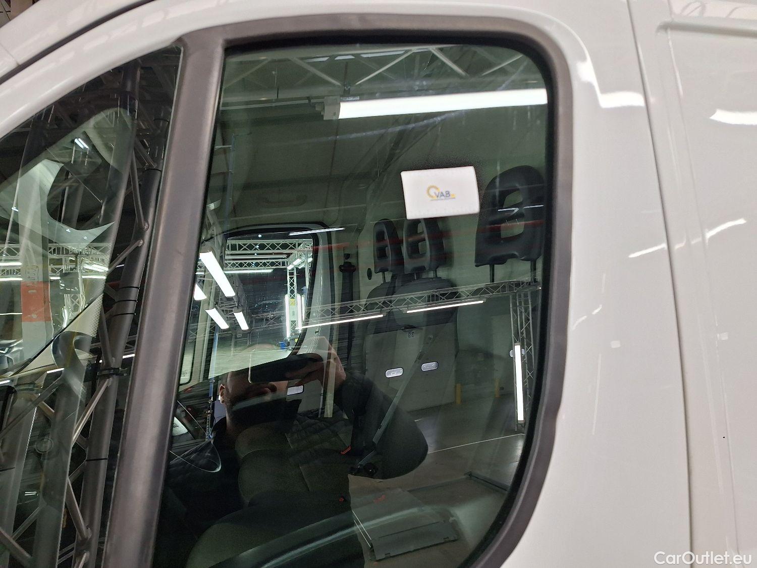  Peugeot  Boxer Peugeot, _ '14, Peugeot  2.2 BlueHDi S&S 120 Premium 335 L2H2 #33